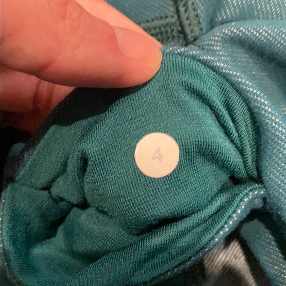 Lululemon leggings - Picture 4 of 4